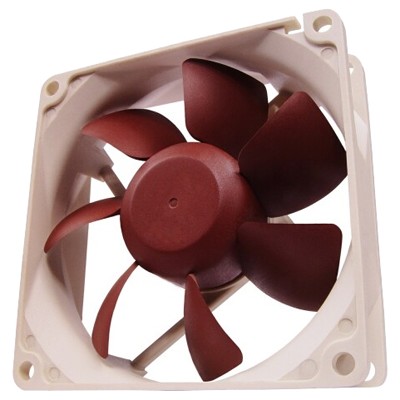 кулер Noctua NF-R8