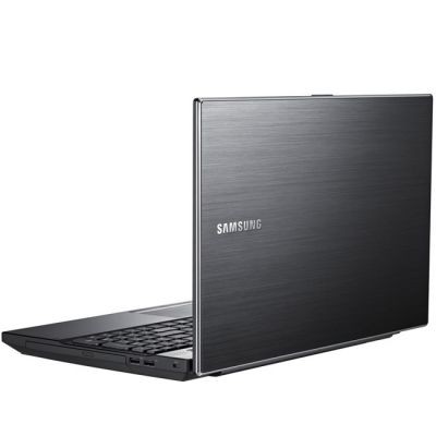 ноутбук Samsung NP305V5A-S06