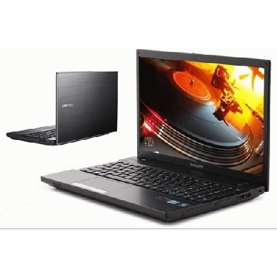 ноутбук Samsung NP305V5Z-T03